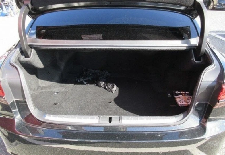 Lexus LS Черный