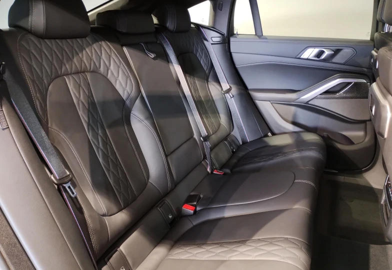 BMW X6 Черный