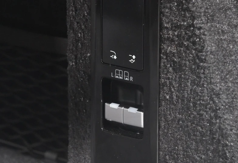 Land Rover Range Rover Sport Черный