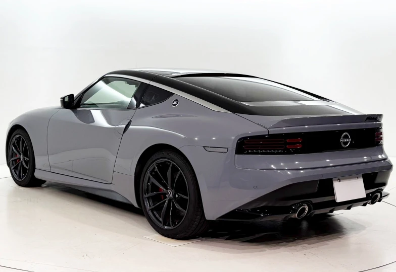 Nissan Fairlady z Grey