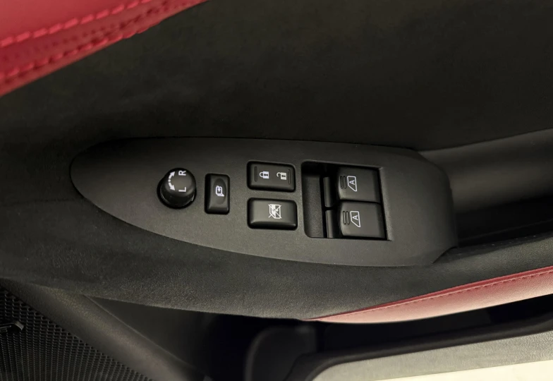 Nissan Fairlady z Grey