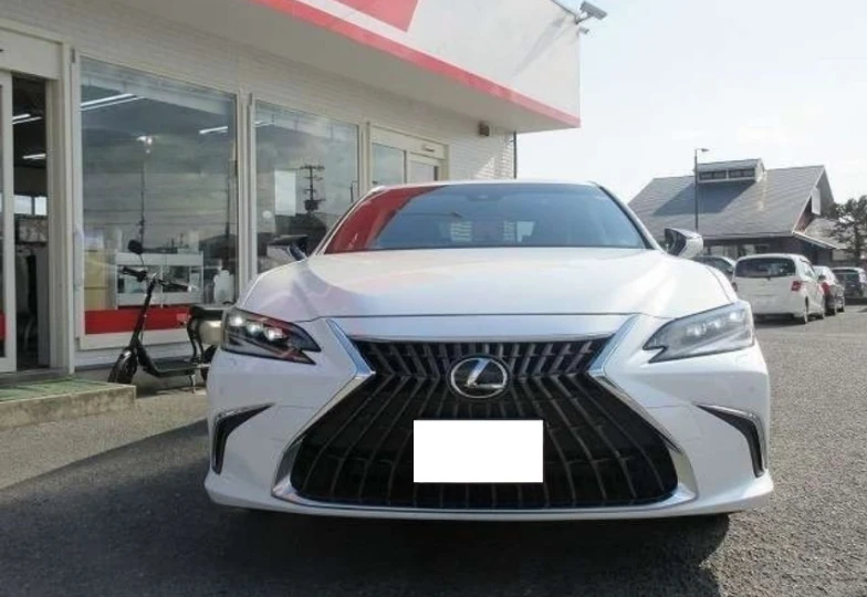Lexus ES White