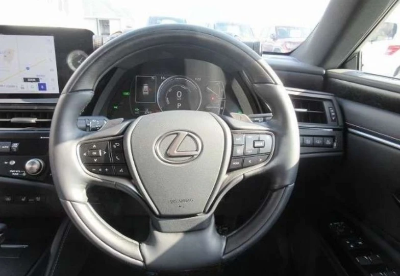 Lexus ES White
