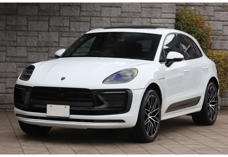 Porsche Macan White