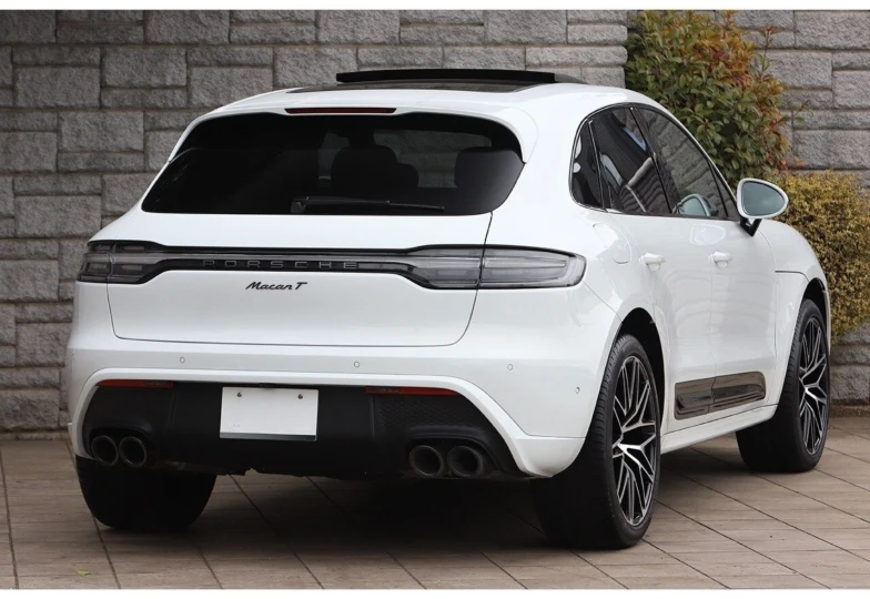 Porsche Macan White
