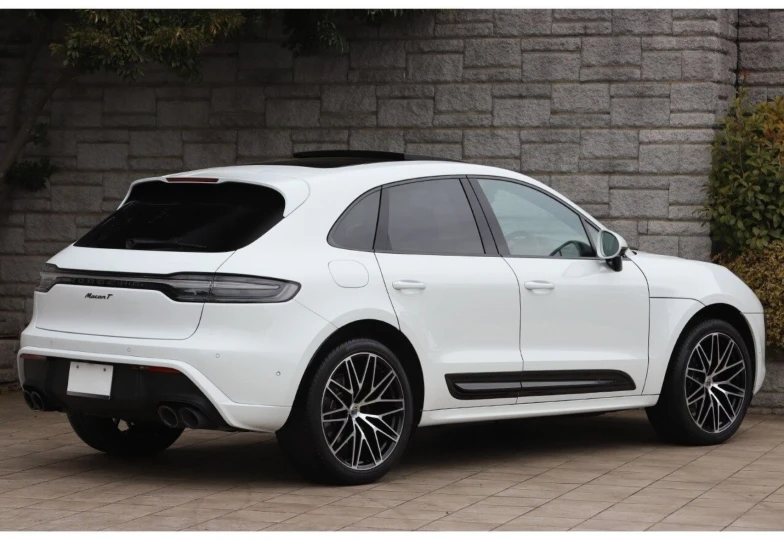 Porsche Macan White