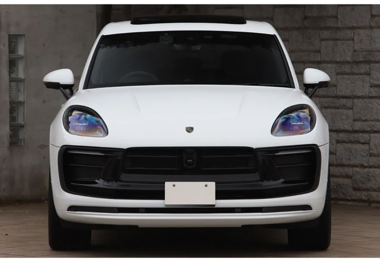Porsche Macan White