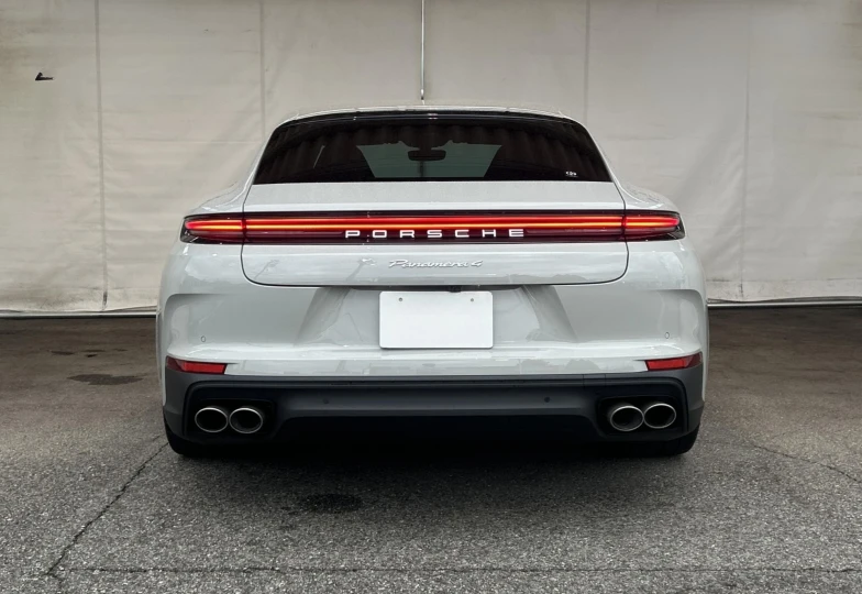 Porsche Panamera White