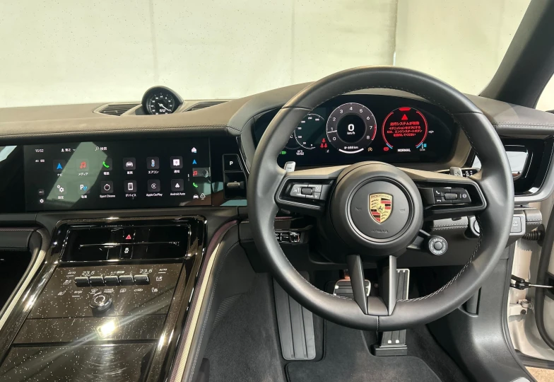 Porsche Panamera White