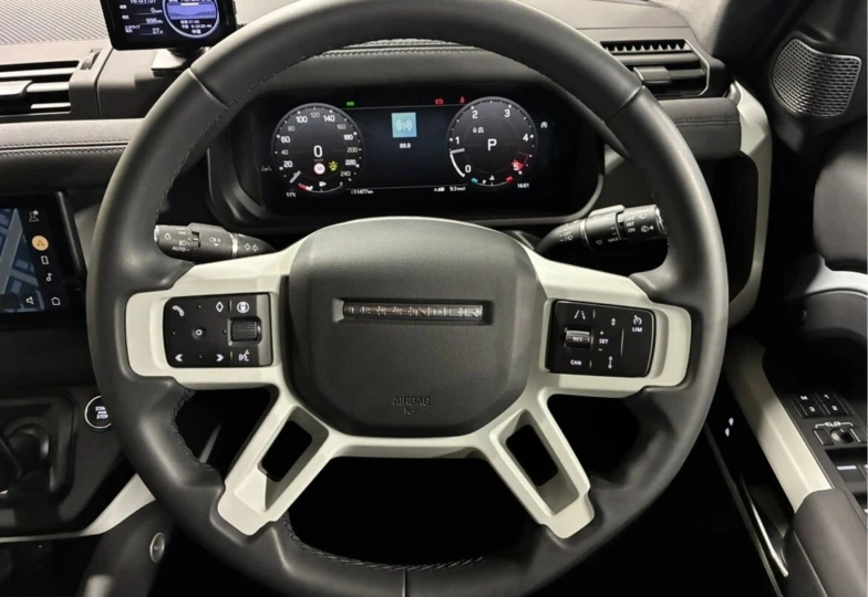 Land Rover Defender Grey