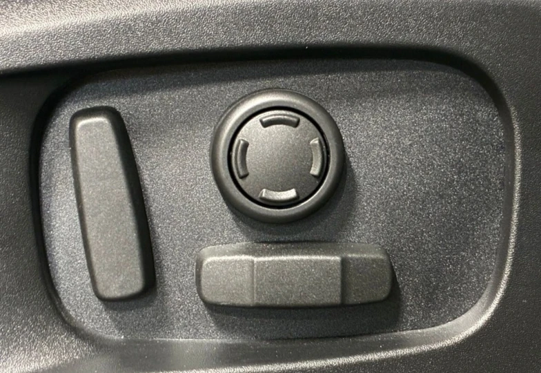 Land Rover Defender Grey