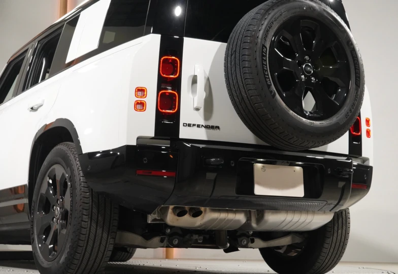 Land Rover Defender White