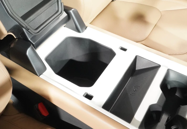 Land Rover Defender White