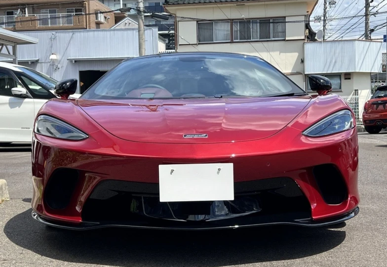 McLaren GT Red