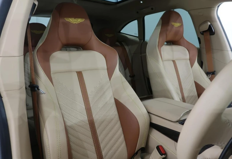 Aston Martin DBX Blue