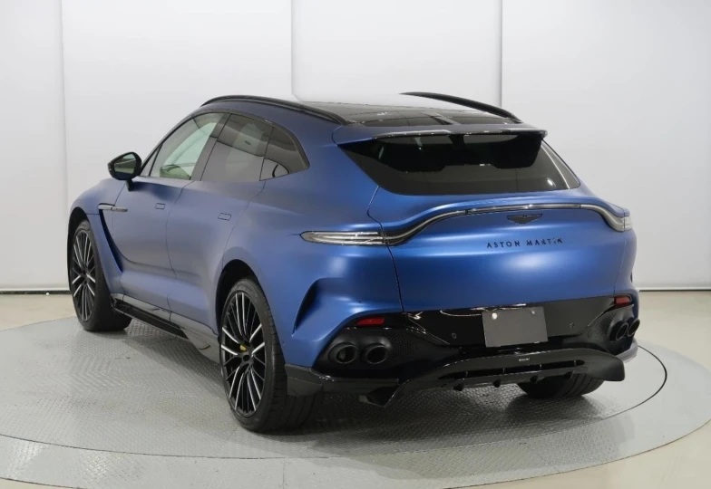 Aston Martin DBX Blue