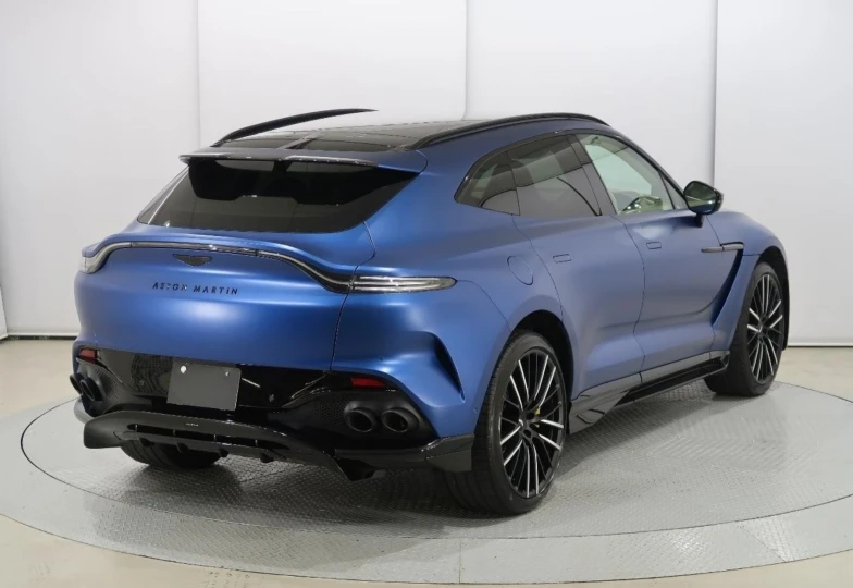Aston Martin DBX Blue