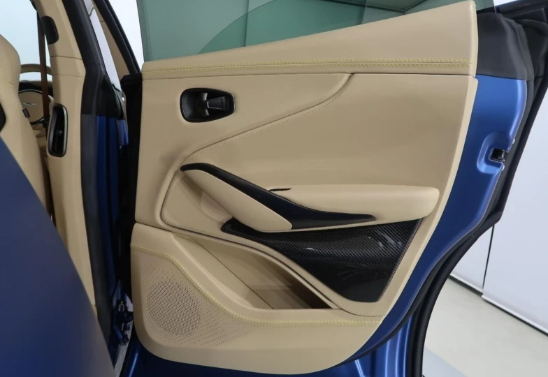 Aston Martin DBX Blue