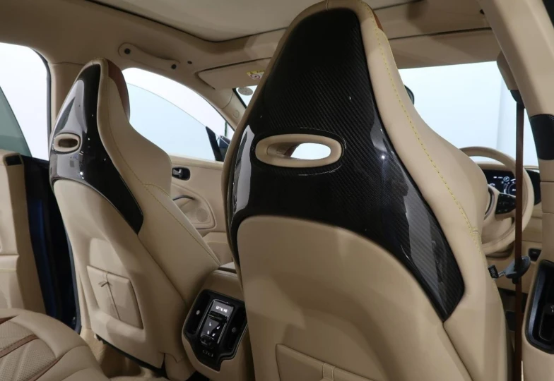 Aston Martin DBX Blue