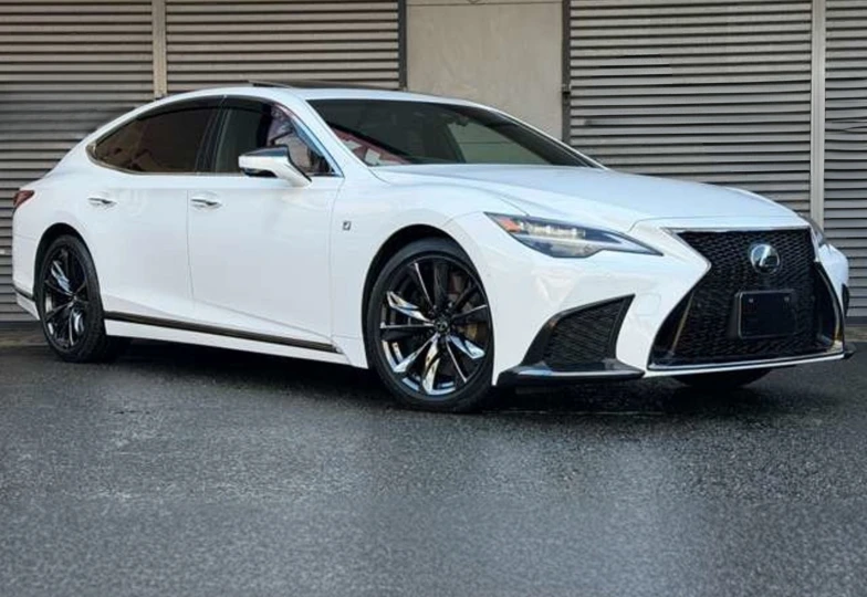 Lexus LS White
