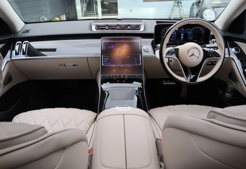 Mercedes S-class Gold