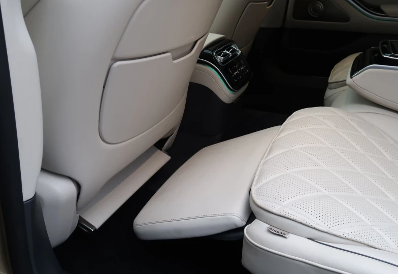 Mercedes S-class Gold