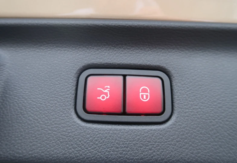 Mercedes S-class Gold