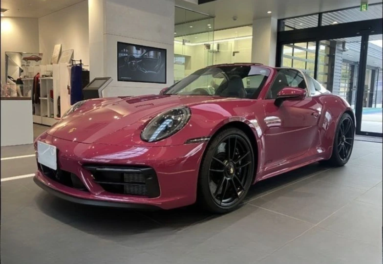 Porsche 911 Pink