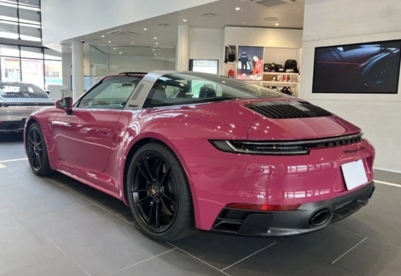 Porsche 911 Pink