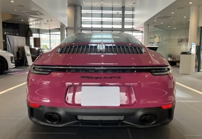 Porsche 911 Pink