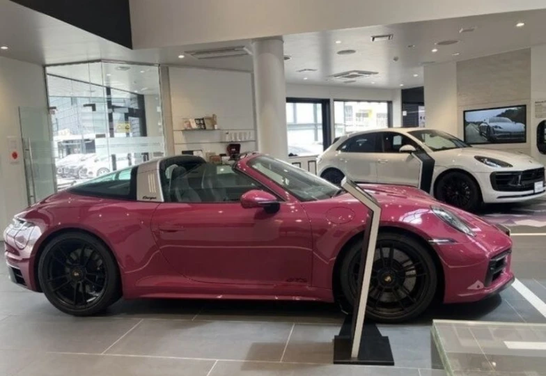 Porsche 911 Pink