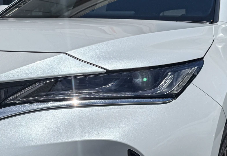 Toyota Harrier White