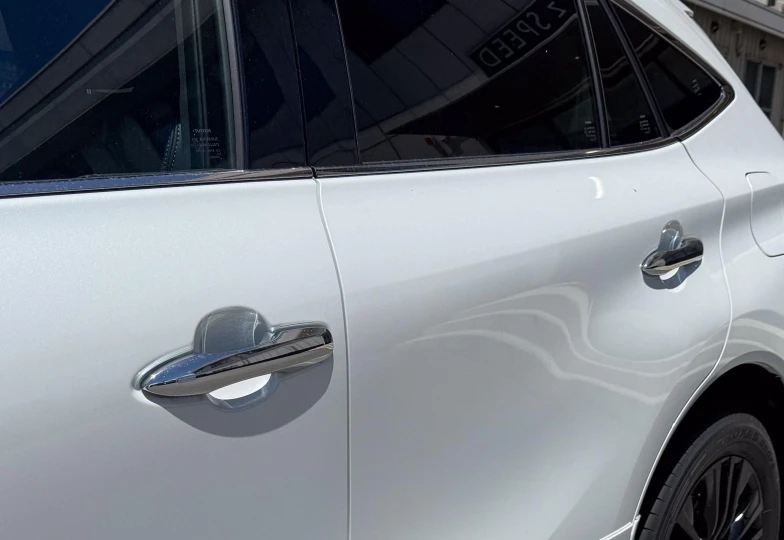 Toyota Harrier White