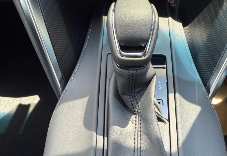 Toyota Harrier White