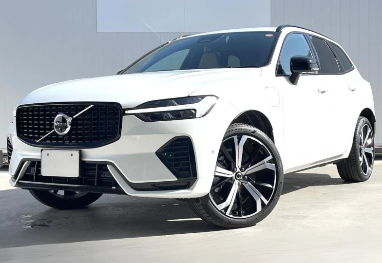 Volvo XC60 White