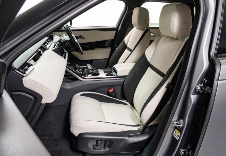 Land Rover Range Rover Velar Grey