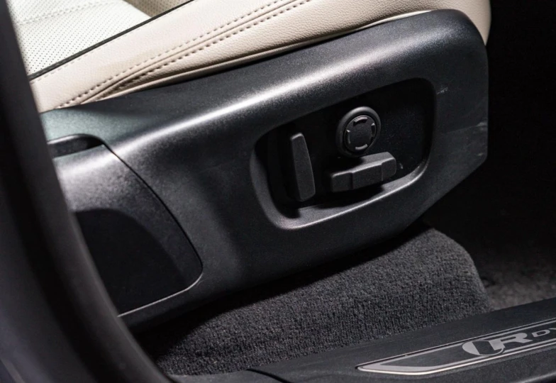 Land Rover Range Rover Velar Grey