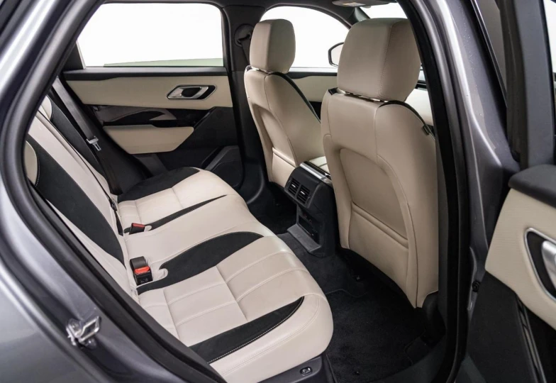Land Rover Range Rover Velar Grey