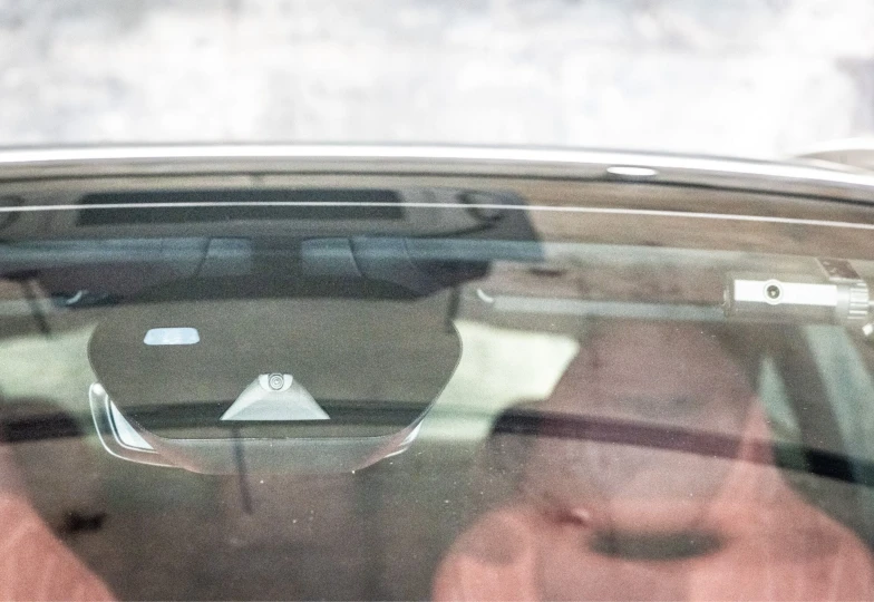 Aston Martin DBX White