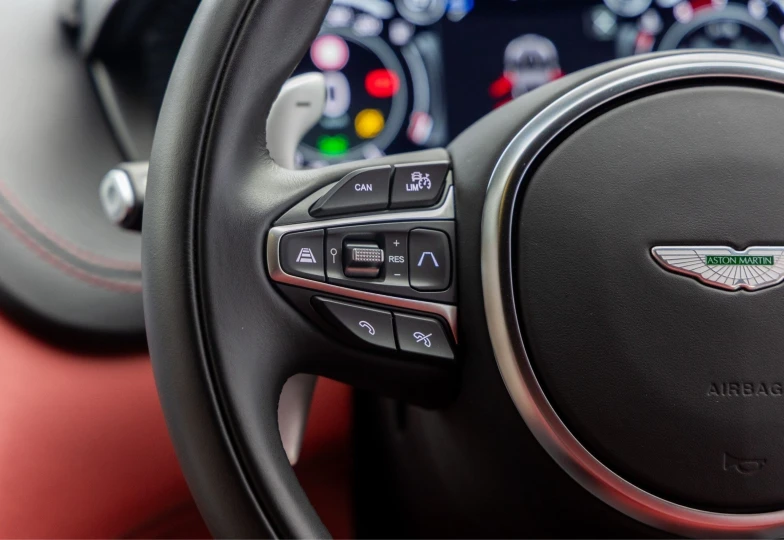 Aston Martin DBX White