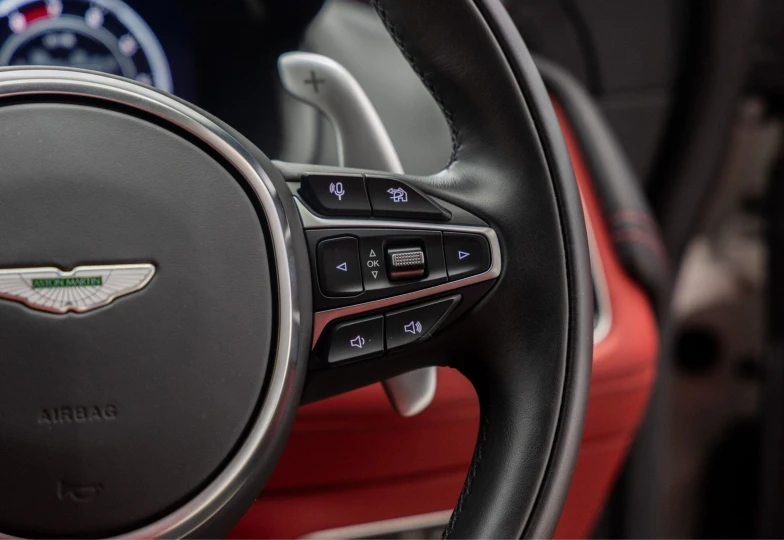 Aston Martin DBX White