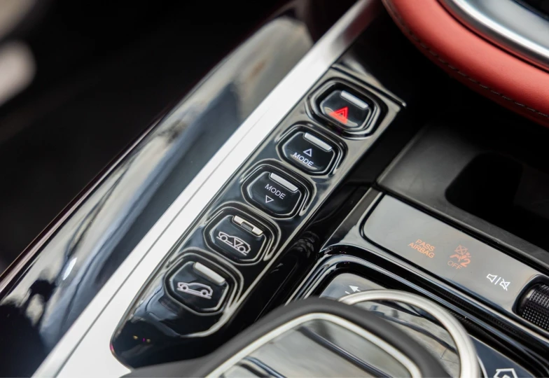 Aston Martin DBX White