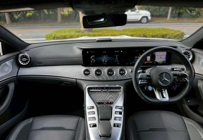 Mercedes AMG GT White