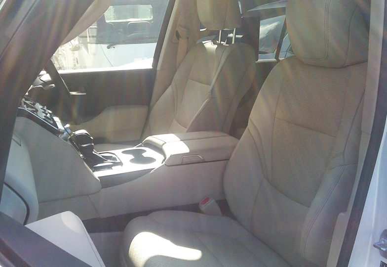 Toyota Land Cruiser White