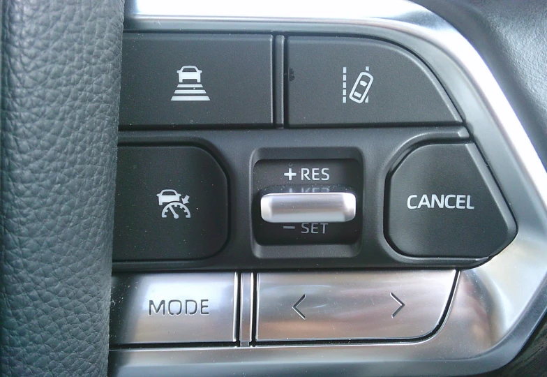 Toyota Land Cruiser White