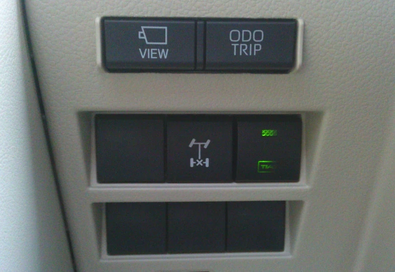 Toyota Land Cruiser White