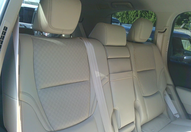 Toyota Land Cruiser White