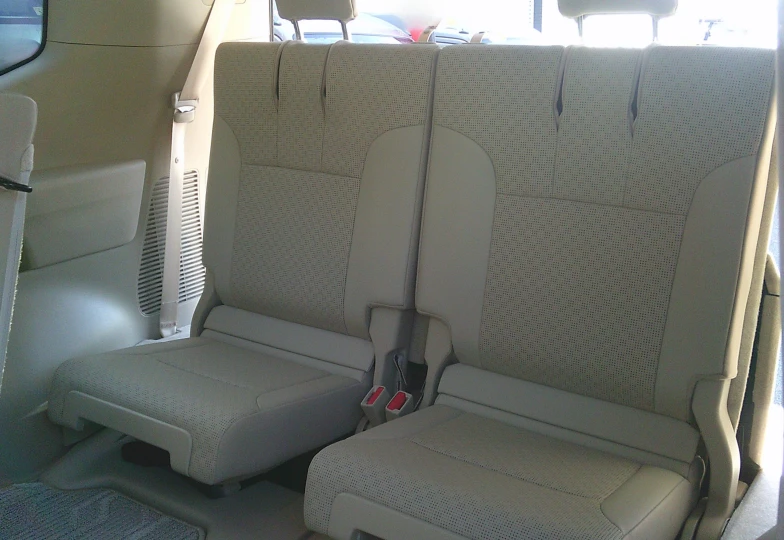 Toyota Land Cruiser White