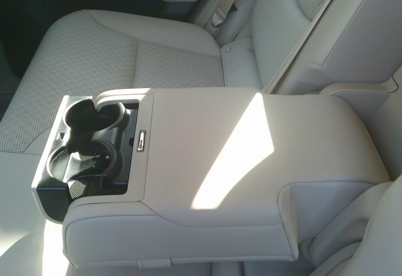 Toyota Land Cruiser White