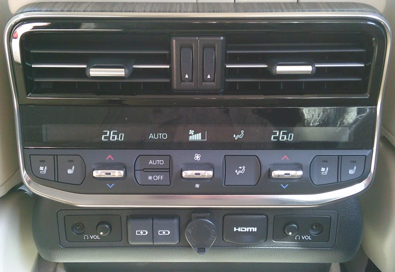 Toyota Land Cruiser White